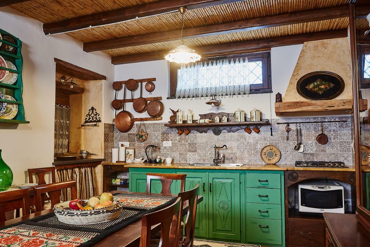 Отель La Casa Del Balivo Доргали Экстерьер фото